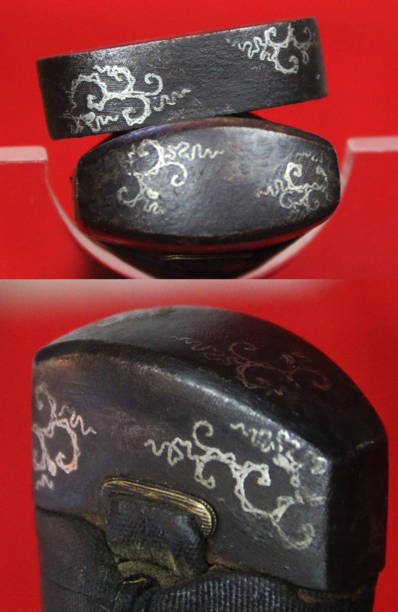 A Stunning Ancient Koto Museum Grade Long Katana, Circa 1480's Around 550 Years Old, all Original Edo Fittings, Entomological Kachimushi Tsuba and Suzumebachi Menuki — image 3