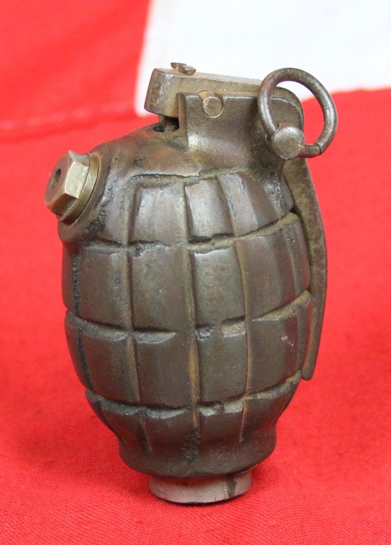 An Original, Inert, WW2 Service Issue British 'Mills Bomb' Grenade. Maker Stamped, I.B.R. by The Maker IBR {Ideal Boilers and Radiators} Ltd. Fitted With Automata Action — image 4