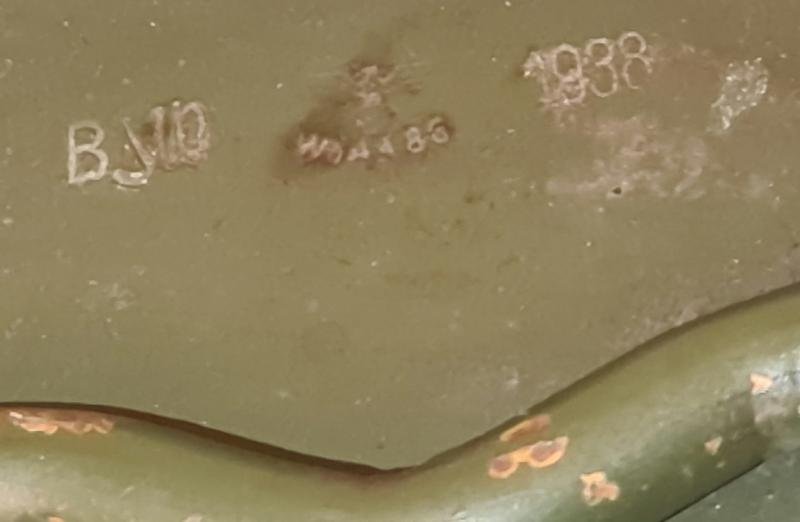 An Incredibly Rare And Immensely Desirable Original Collectors Item For Machine Gun Collectors. A 1938 Dated Mauser, WW2 German MG 34 Machine Gunners Tool Kit — image 4