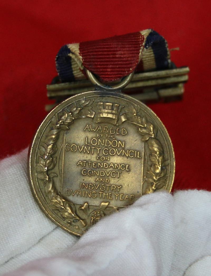 A Group Of WW1 Medals for the Army Veterinary Corps. Of a WW1 Trio, Special Enlistment. & The King's Medal An LCC Medal 1914-15 for Attendance, Conduct and Industry As A London Schoolboy, Straight from School as a Special Enlistment To The Western Front — image 5