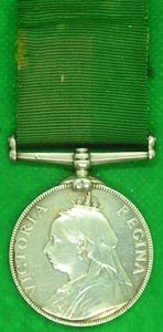 VICTORIAN VOLUNTEER FORCE LONG SERVICE MEDAL, COL-SJT 1st V.B NORTHUMBERLAND …