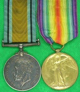 WW1 PAIR, ROYAL ARTILLERY OFFICER FROM LONDON, EDUCATED AT ST.JOHNS …