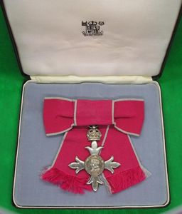 MINT CASED 2nd TYPE LADIES M.B.E (CIVIL)