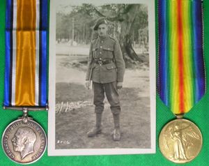 WW1 PAIR WITH ORIGINAL PHOTOGRAPH, 1/5th K.O.S.B