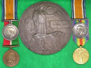 WW1 FATHER & SON FAMILY GROUP FROM SUNDERLAND, MERCANTILE MARINE …