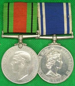 WW2 DEFENCE MEDAL & EIIR 1st TYPE POLICE EXEMPLARY SERVICE …