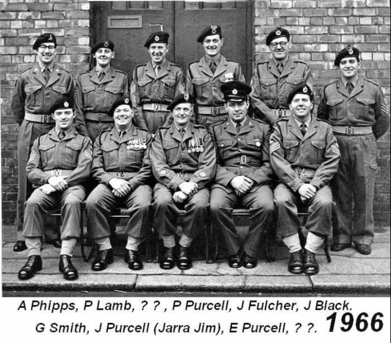 KOREA PAIR & T & A.V.R EFFICIENCY MEDAL, R.SIGNALS & R.ENGINEERS — image 3