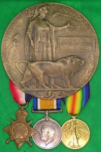 WW1 1914-15 TRIO & MEMORIAL PLAQUE, 1/4th NORTHUMBERLAND FUSILIERS, K.I.A …
