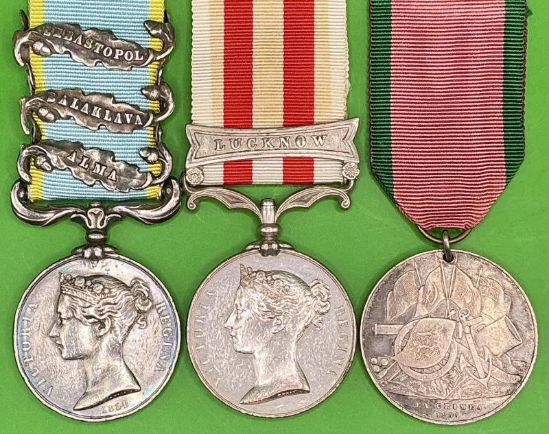 3 BAR CRIMEA PAIR & INDIAN MUTINY, LUCKNOW, 42nd ROYAL HIGHLANDERS, SLIGHTLY WOUNDED AT LUCKNOW 11-3-1858 — image 2