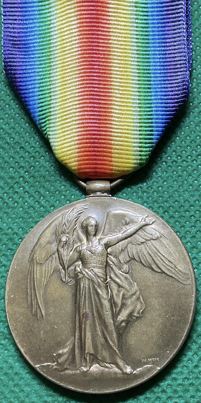 WW1 VICTORY MEDAL, 1st SIEGE BTY R.G.A, DIED FRANCE & FLANDERS 3-12-1918, FROM STANDON, HERTS — image 2