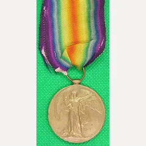 WW1 VICTORY MEDAL, EAST YORKSHIRE REGT & K.A.R OFFICER