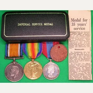 WW1 PAIR & EIIR ISM, WITH DOG TAG, 2/8th R.WARK.R …