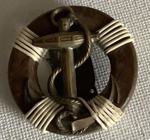 WARTIME BAKELITE SAILORS TIE CLIP PIN