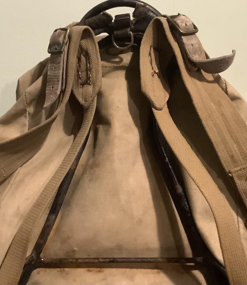 WWII BRITISH BACKPACK — image 2