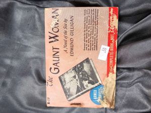 WWII ERA ARMED FORCES MINI BOOK