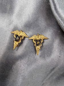 WWII AUSTRALIAN MADE OFFICER DENTIST INSIGNIA