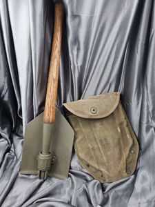 WWII US ENTRENCHING TOOL