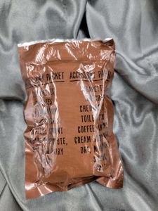 VIETNAM ERA RATION ACCESSORY PACK