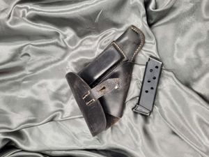 POST WWII PPK 7.65 HOLSTER AND WALTHER MAGAZINE