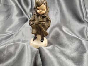 WWII US GI SMALL FIGURINE