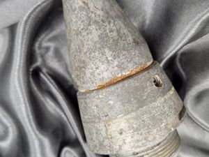 VIETNAM ERA DUMMY FUZE CAP M22 INERT