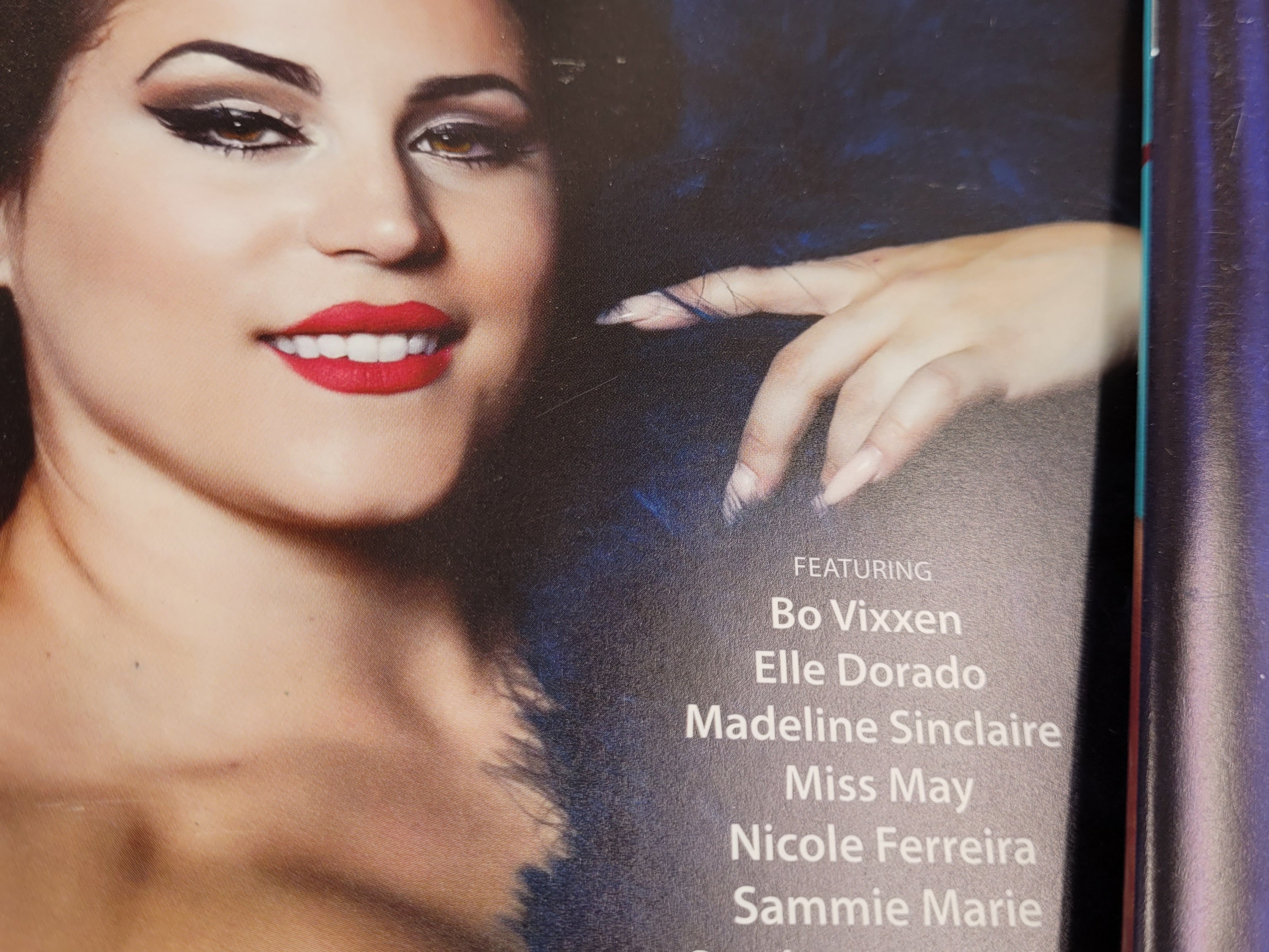 SAMMIE MARIE BACHELOR PAD MAGAZINE NIGHTCAP COLLECTION — image 3