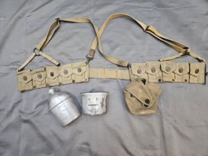 WWII USMC Field Gear Set
