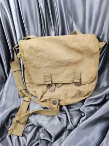 WWII US NAVY OFFICER FIELD BAG