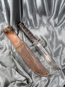 WWII USMC OLEAN NY RED TAB KABAR KNIFE