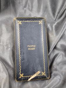 WWII US PURPLE HEART MEDAL SERIALIZED