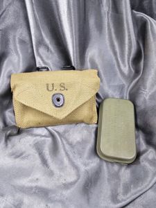 WWII US CARLISLE BANDAGE FIRST AID POUCH