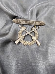 WWI P12 USMC QUALIFICATION BADGE