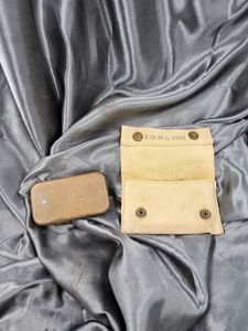 WWII US MARINE CORPS FIRST AID CARLISLE POUCH