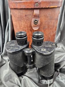 WWII USMC BINOCULARS