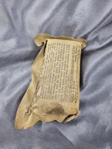 WWII CANADIAN MEDICAL DRESSING