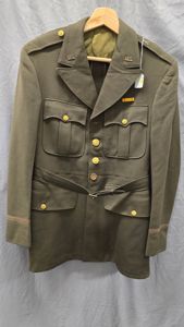 WWII US ARMY OFFICER JACKET