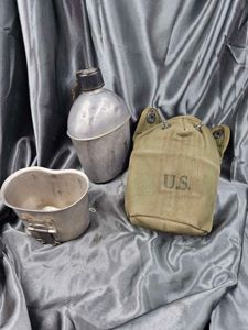 WWII US CANTEEN SET