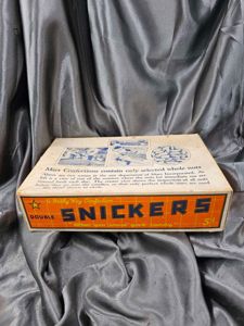1940'S SNICKERS CHOCOLATE BOX