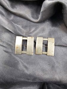 WWII SILVER MARKED BRITISH MADE CAPTAIN RANKS PAIR