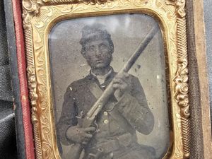 CIVIL WAR ERA UNION SOLDIER DAGUERRETYPE