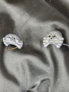 WWII GERMAN PANZER COLLAR TAB SKULLS
