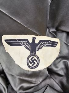 WWII GERMAN ARMY SPORTS SHIRT EMBLEM
