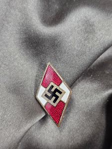 WWII HITLER YOUTH DIAMOND CAP BADGE