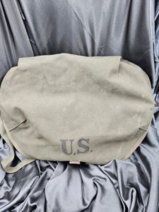 KOREAN WAR ERA AIRBORNE MEDICAL KIT BAG