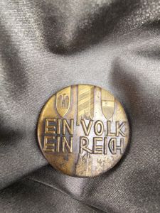 WWII GERMAN TINNIE ONE PEOPLE ONE REICH