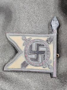 WWII GERMAN WHW DONATION TINNIE
