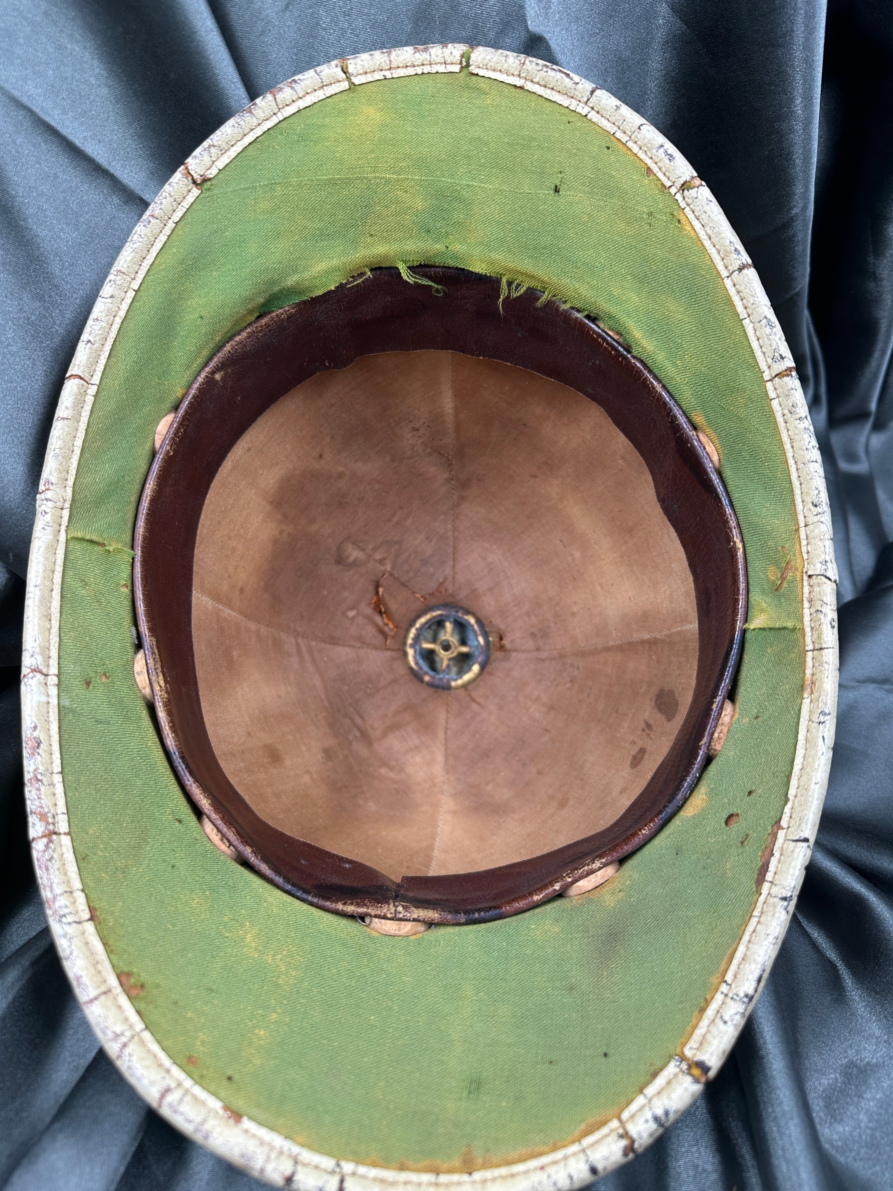 WWI GERMAN PITH HELMET — image 7