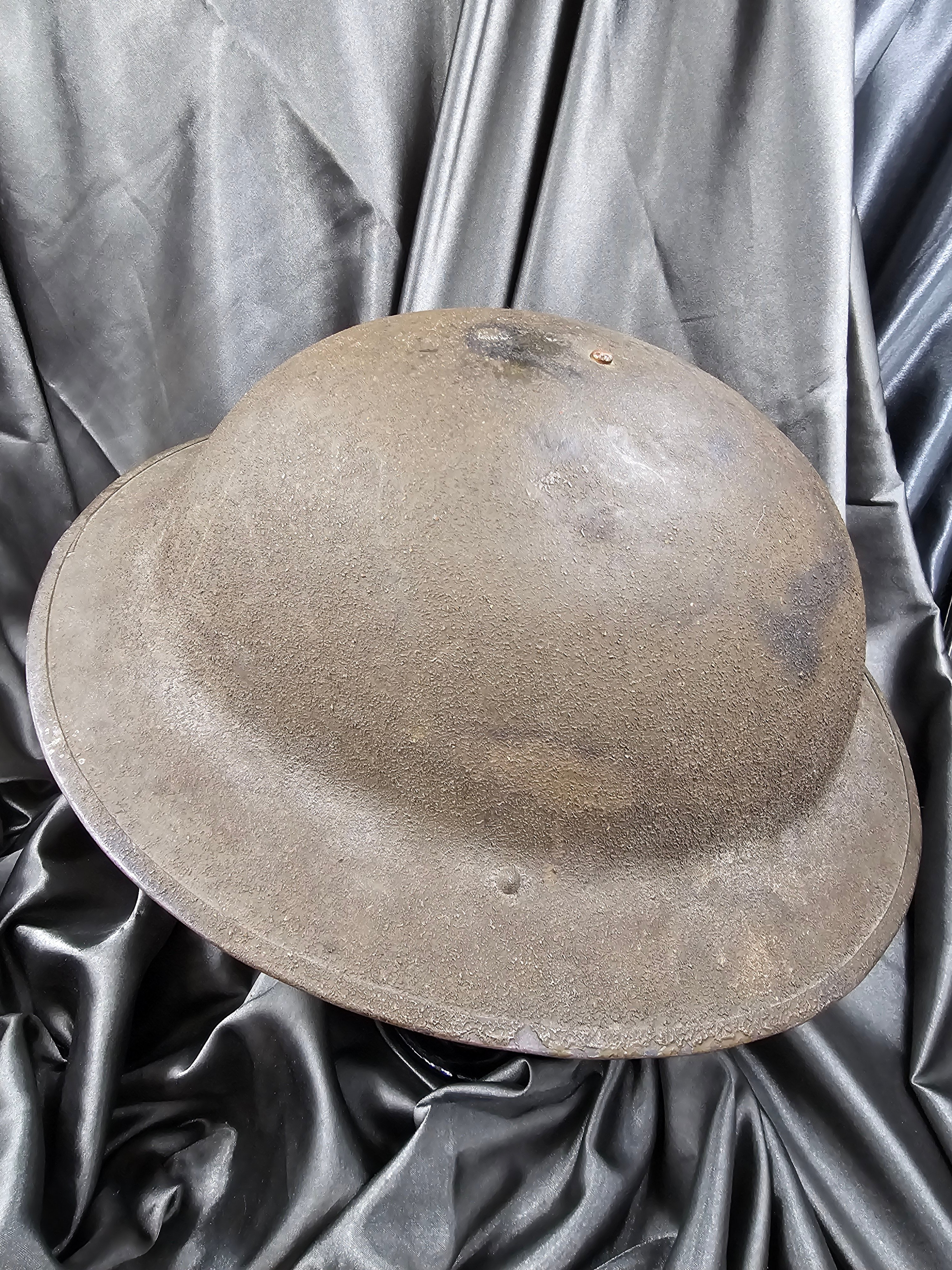 WWI US DOUGHBOY M1917 HELMET — image 4
