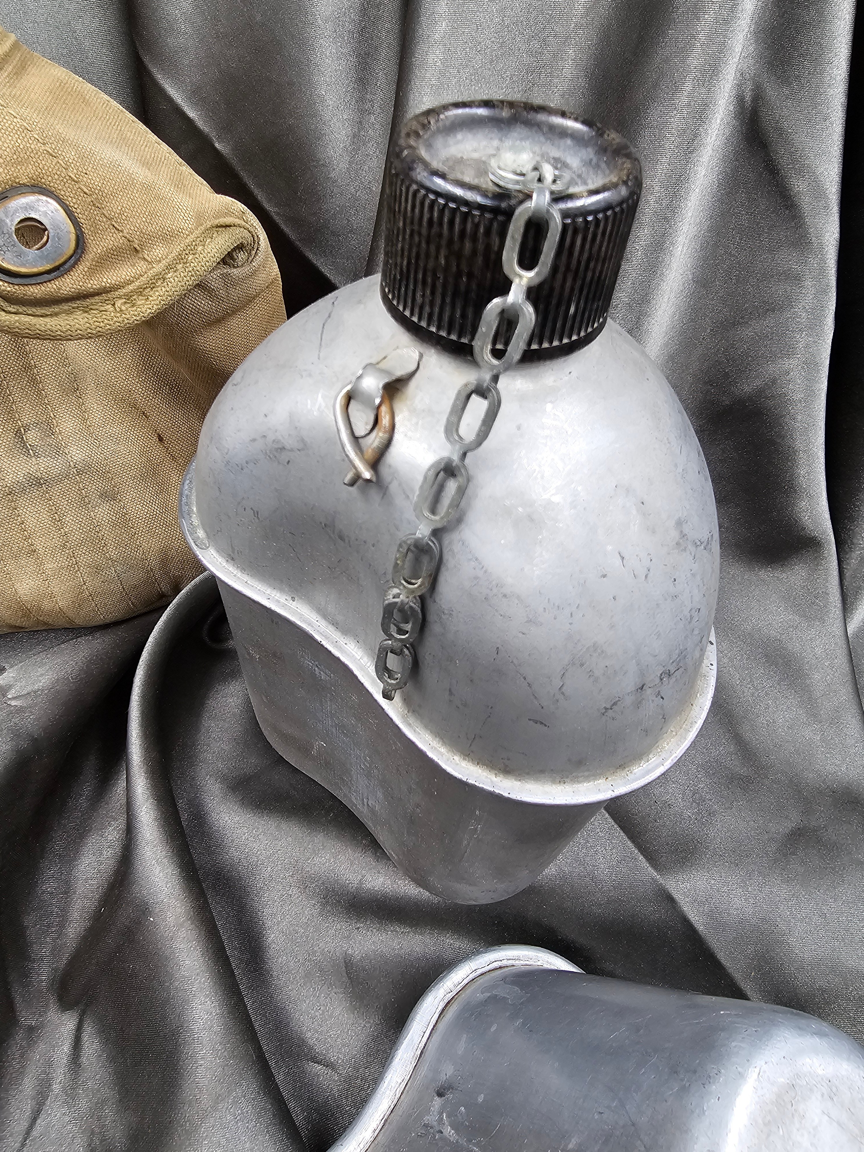 WWII US ARMY CANTEEN SET — image 4