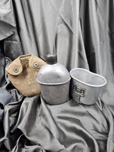 WWII US ARMY CANTEEN SET